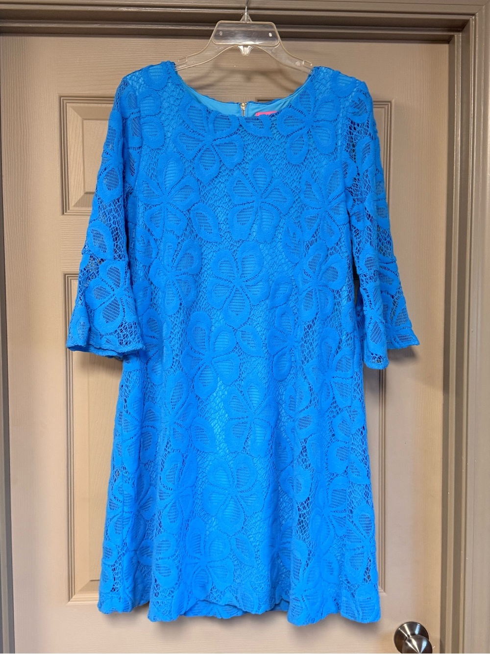 Lilly Pulitzer Women’s Size Medium Electric Blue Lace Shift Dress